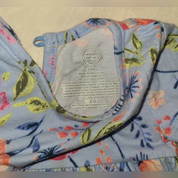 Baby dresses (3-6 months) - Picture 16 of 16